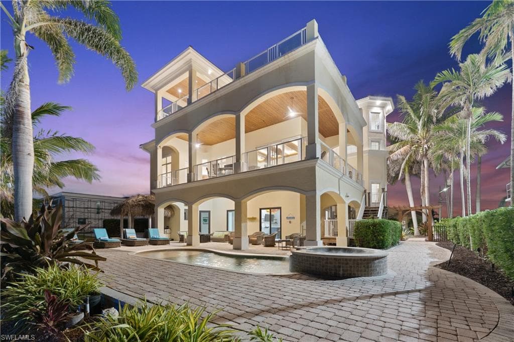 18276 Cutlass Dr, Fort Myers Beach, FL 33931-47