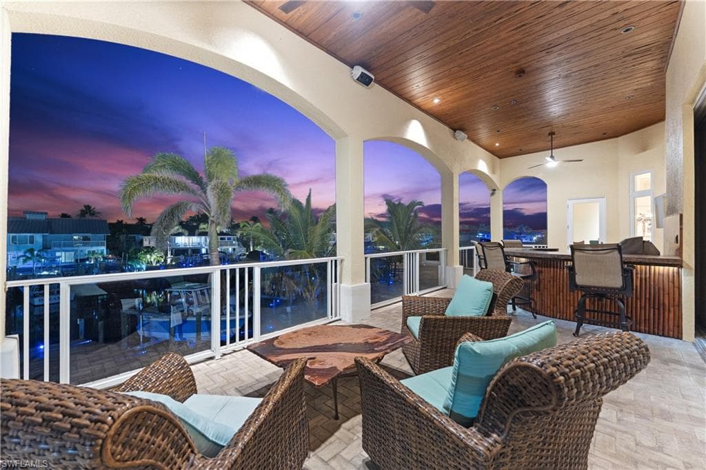 18276 Cutlass Dr, Fort Myers Beach, FL 33931-50