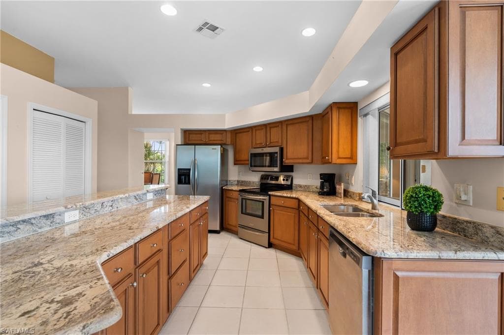 192 Palmetto Dunes Cir, Naples, FL 34113-14