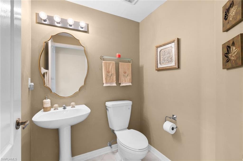 192 Palmetto Dunes Cir, Naples, FL 34113-17