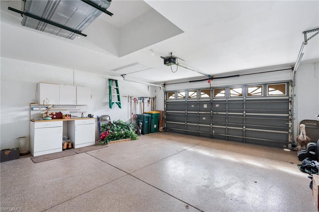 192 Palmetto Dunes Cir, Naples, FL 34113-29