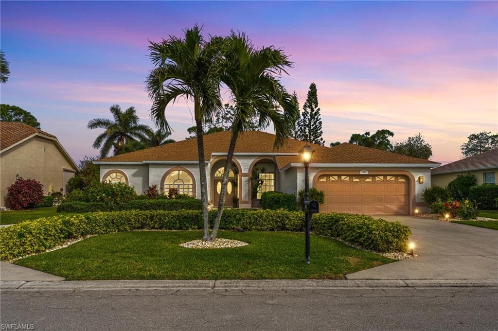 192 Palmetto Dunes Cir, Naples, FL 34113-39