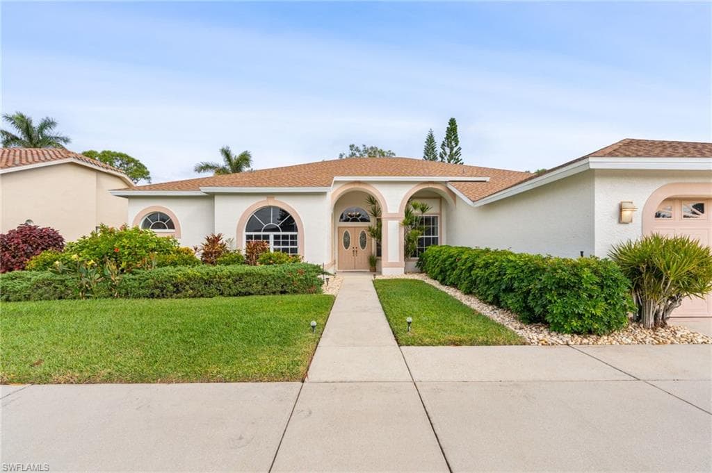 192 Palmetto Dunes Cir, Naples, FL 34113-4