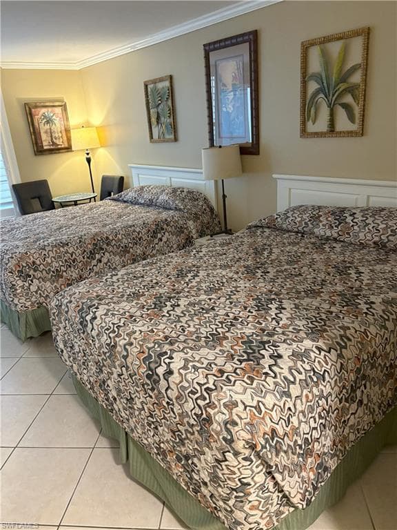 2555 9th St N 139, Naples, FL 34103-7