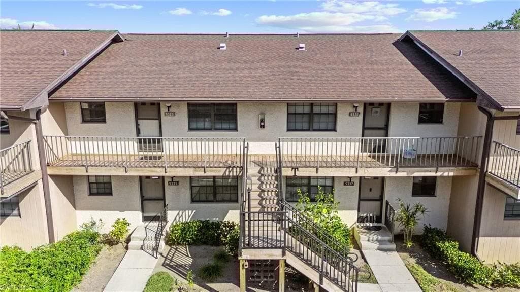 5323 Treetops Dr T203, Naples, FL 34113-1