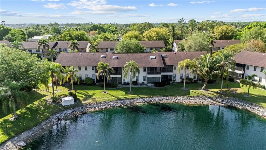 5323 Treetops Dr T203, Naples, FL 34113-30