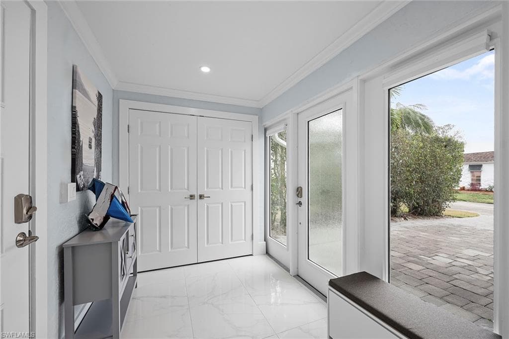 13 Hackney Ln A36, Naples, FL 34112-4