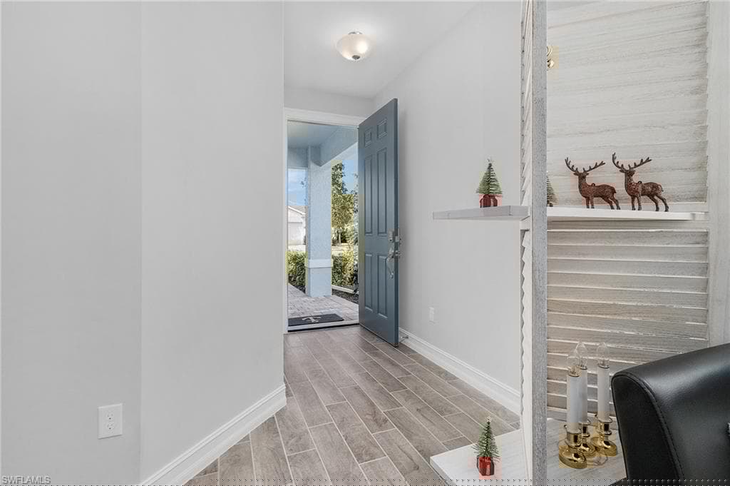 28367 Captiva Shell Loop, Bonita Springs, FL 34135-6