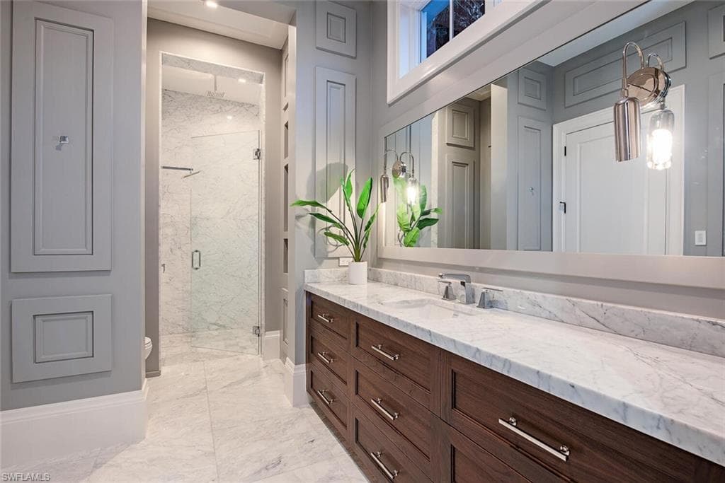 3525 Fort Charles Dr, Naples, FL 34102-15