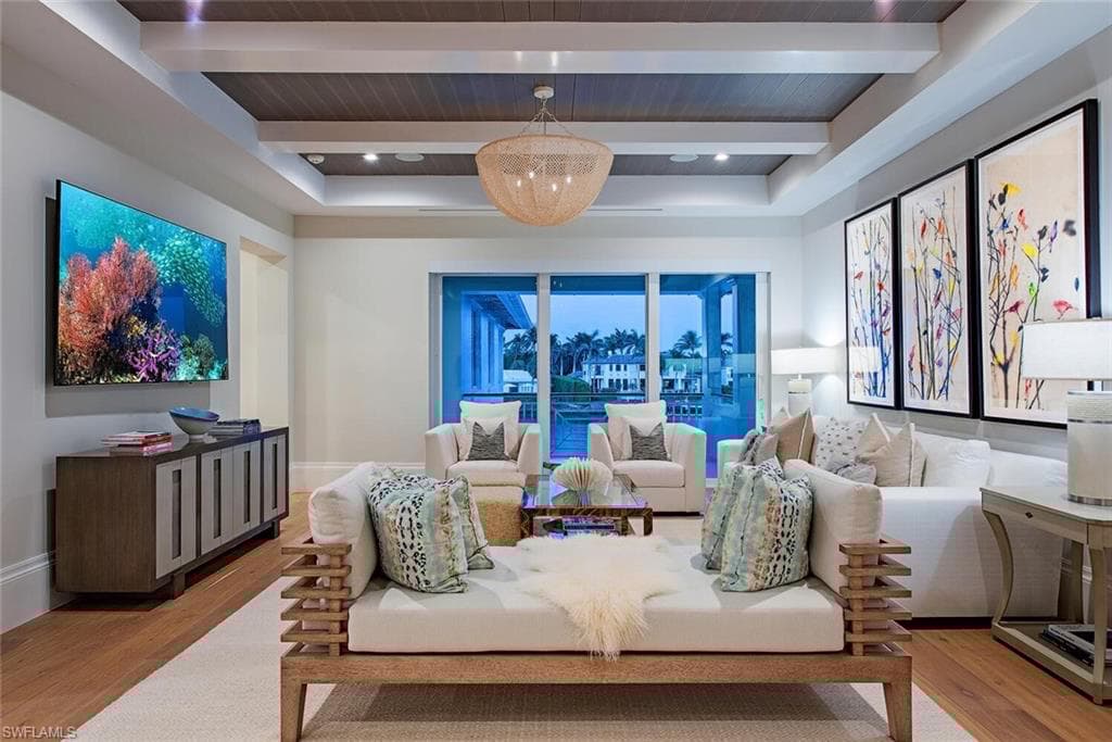 3525 Fort Charles Dr, Naples, FL 34102-17