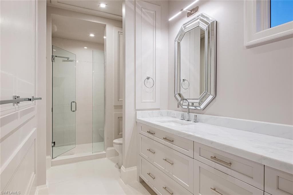 3525 Fort Charles Dr, Naples, FL 34102-19