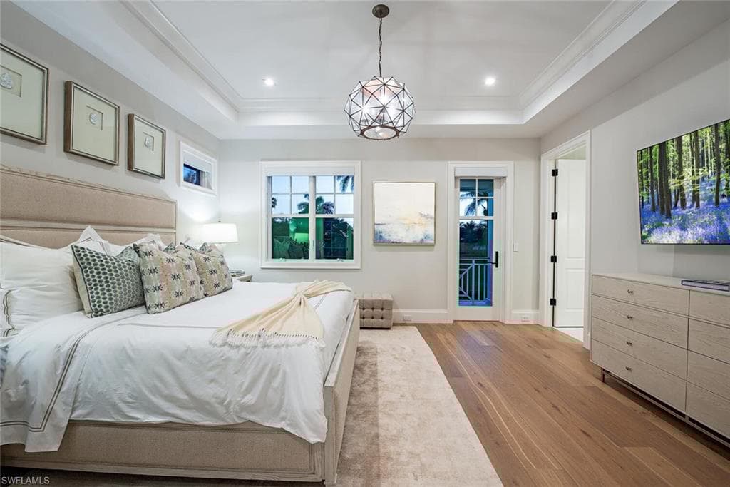 3525 Fort Charles Dr, Naples, FL 34102-22
