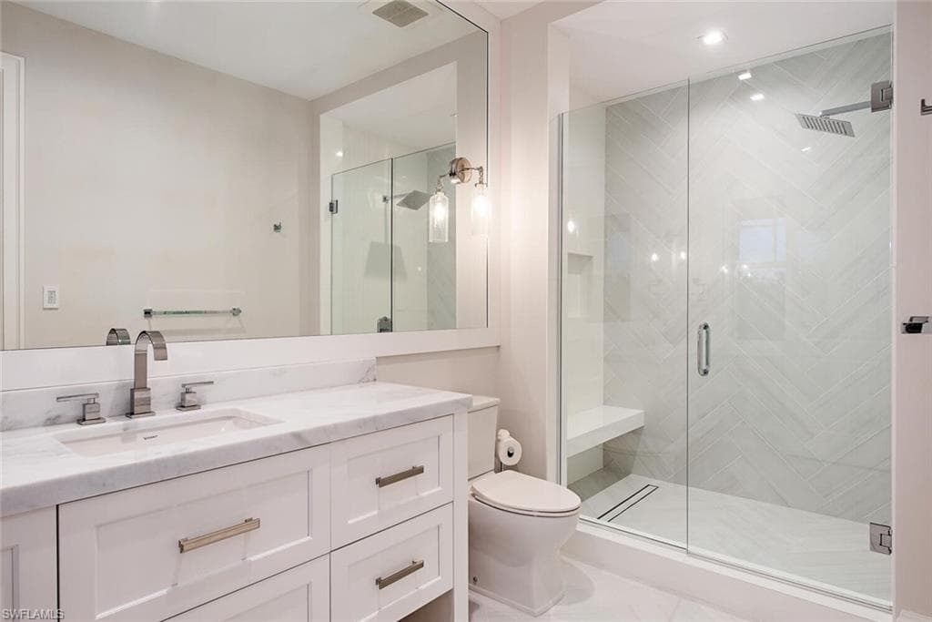 3525 Fort Charles Dr, Naples, FL 34102-23