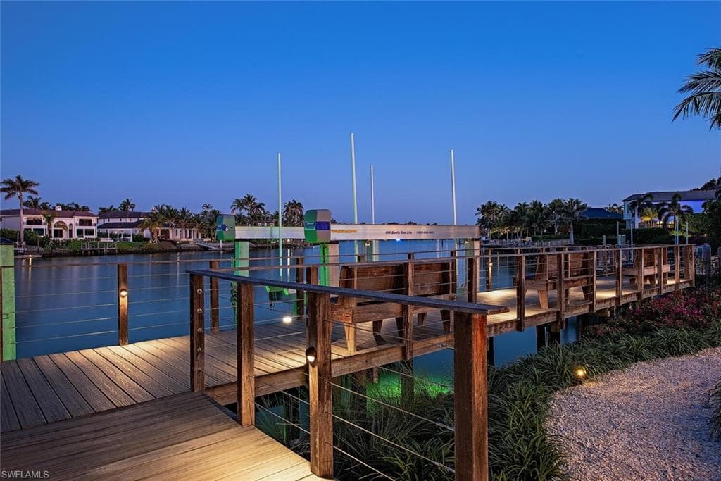3525 Fort Charles Dr, Naples, FL 34102-34