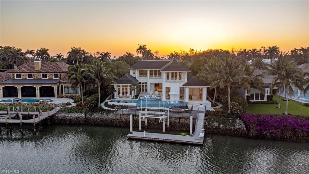 3525 Fort Charles Dr, Naples, FL 34102-41