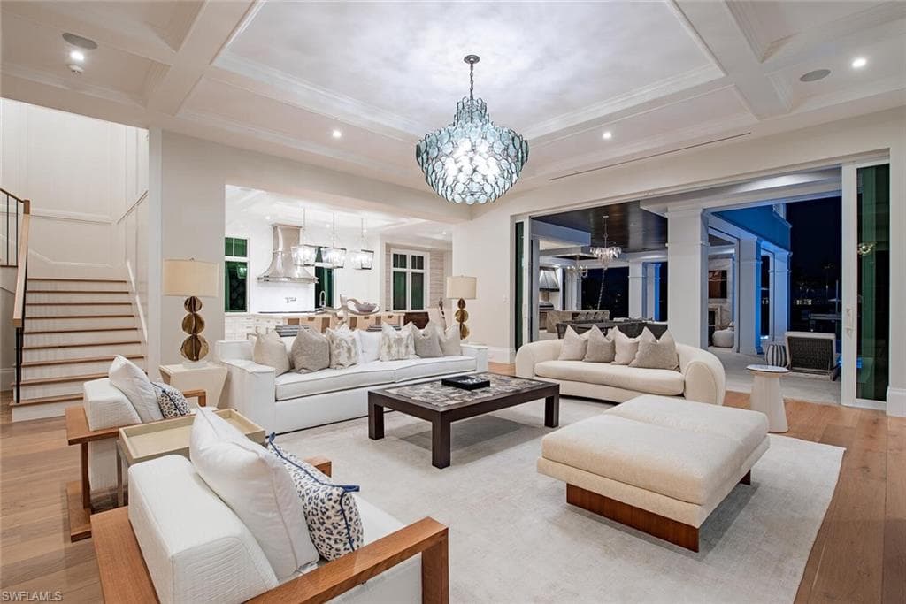 3525 Fort Charles Dr, Naples, FL 34102-6