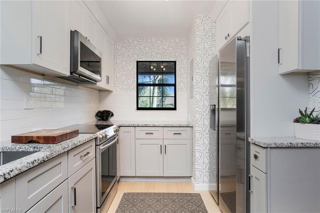 5238 Treetops Dr L201, Naples, FL 34113-12