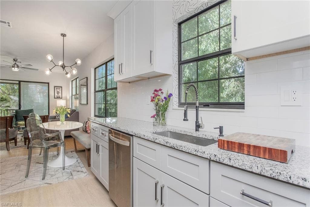 5238 Treetops Dr L201, Naples, FL 34113-14