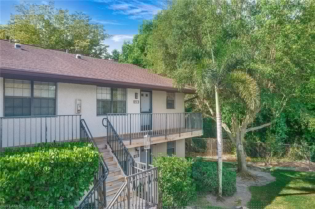 5238 Treetops Dr L201, Naples, FL 34113-24