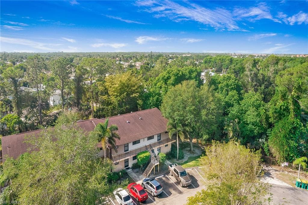 5238 Treetops Dr L201, Naples, FL 34113-27