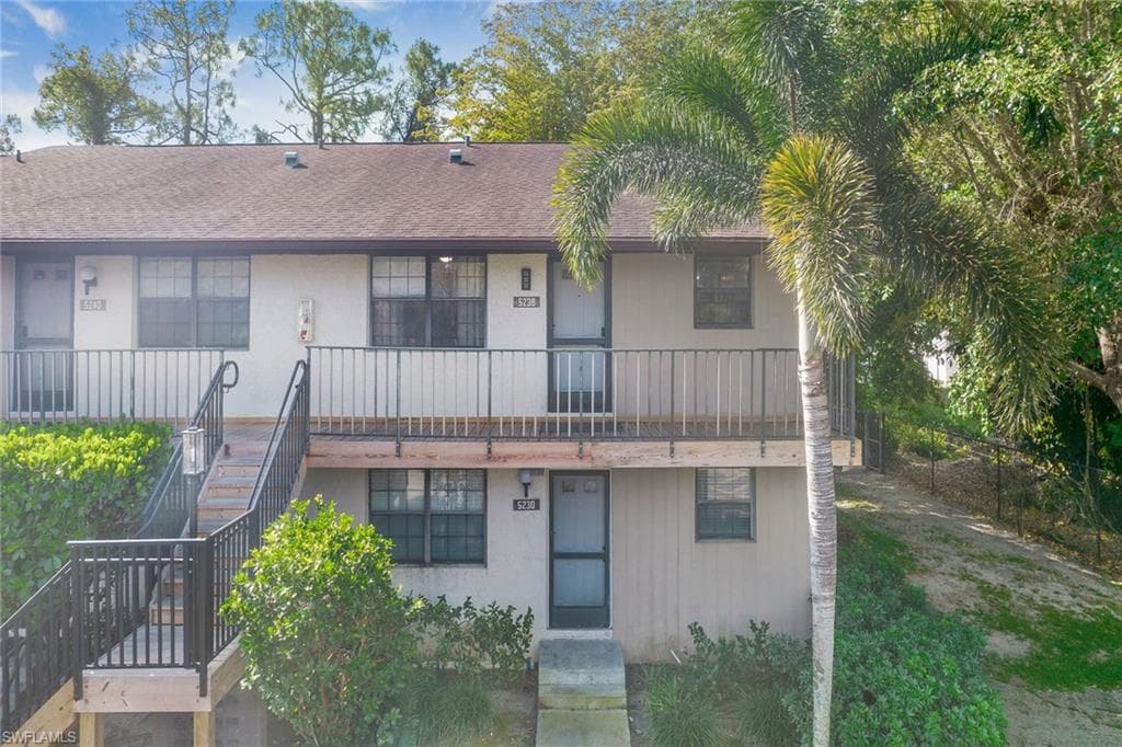 5238 Treetops Dr L201, Naples, FL 34113-29