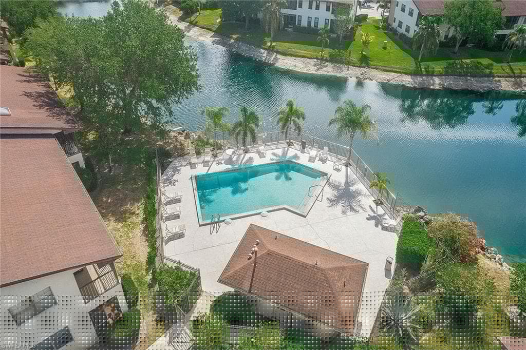 5238 Treetops Dr L201, Naples, FL 34113-34