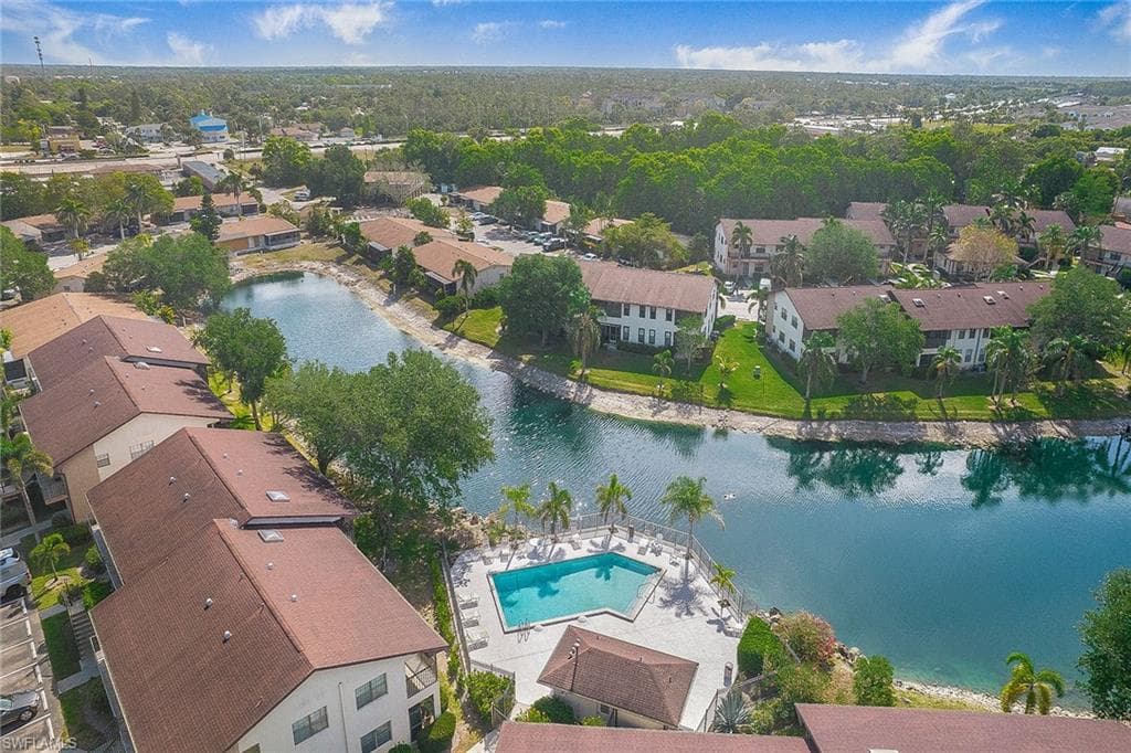 5238 Treetops Dr L201, Naples, FL 34113-35