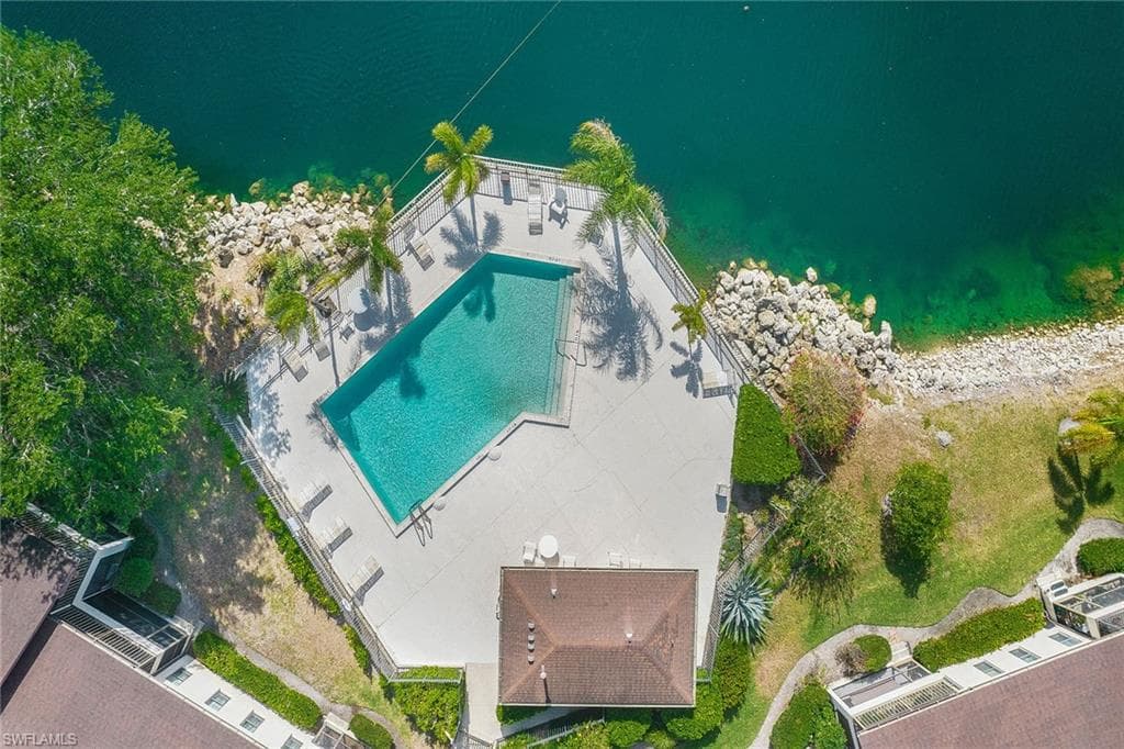 5238 Treetops Dr L201, Naples, FL 34113-38