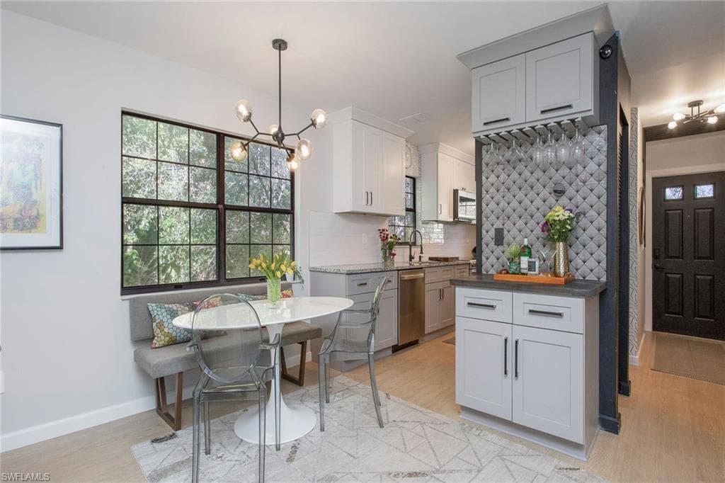 5238 Treetops Dr L201, Naples, FL 34113-4