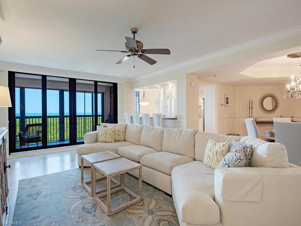 6075 Pelican Bay Blvd 705, Naples, FL 34108-4