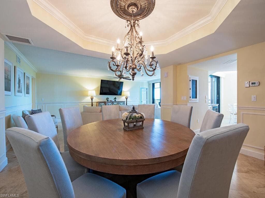 6075 Pelican Bay Blvd 705, Naples, FL 34108-5