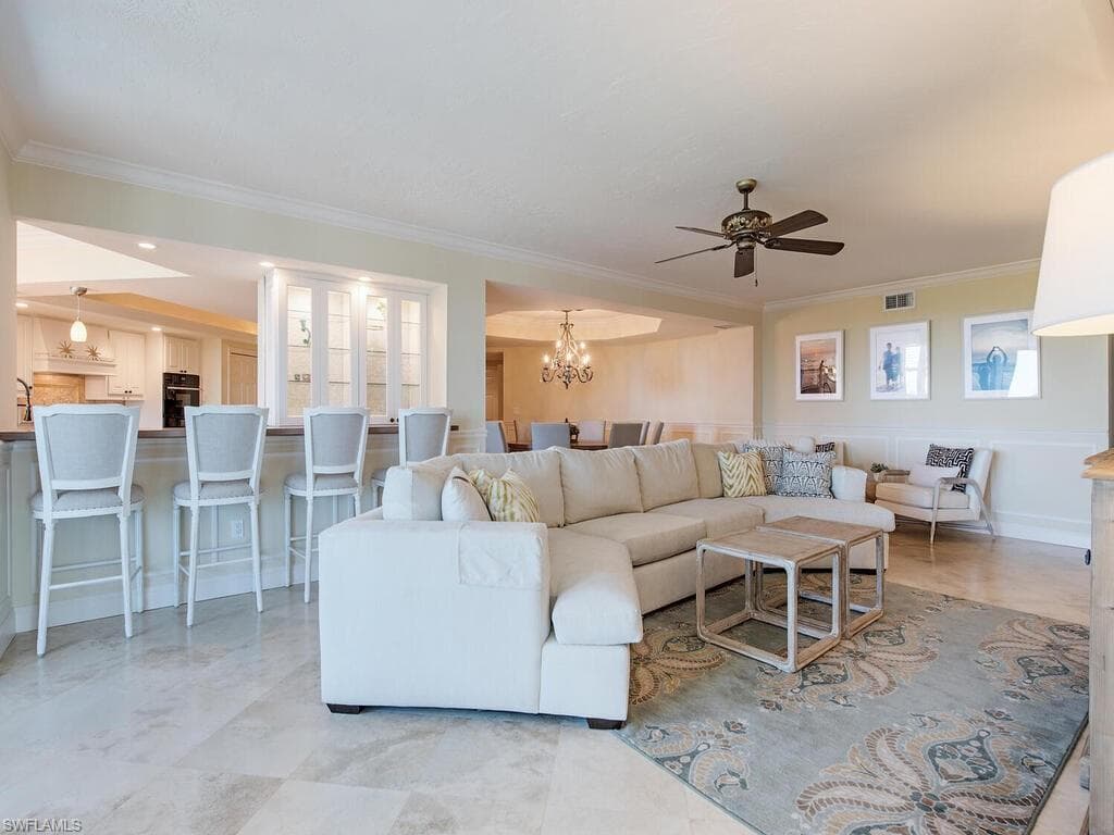 6075 Pelican Bay Blvd 705, Naples, FL 34108-6
