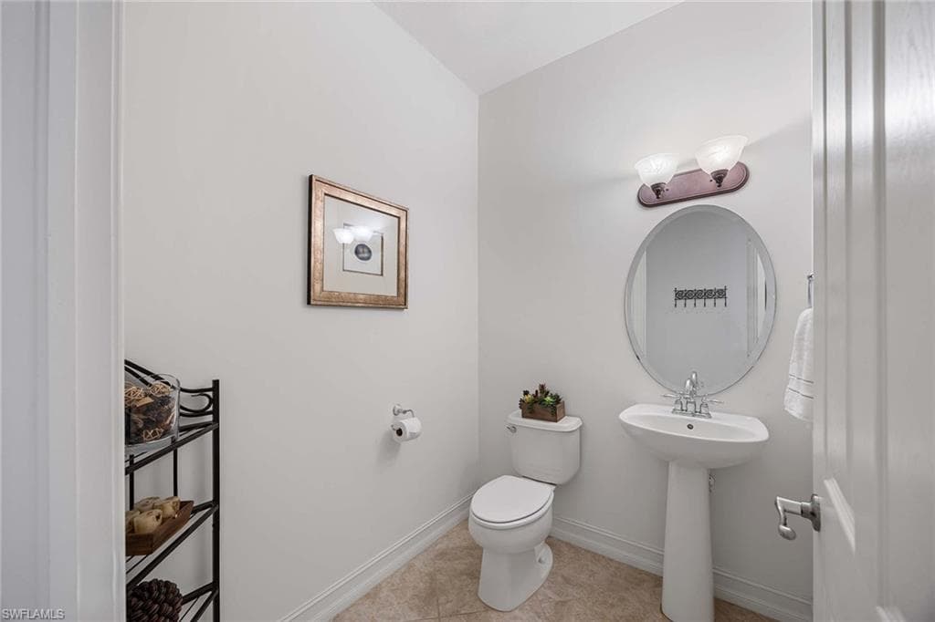 9134 Chula Vista St 125, Naples, FL 34113-12