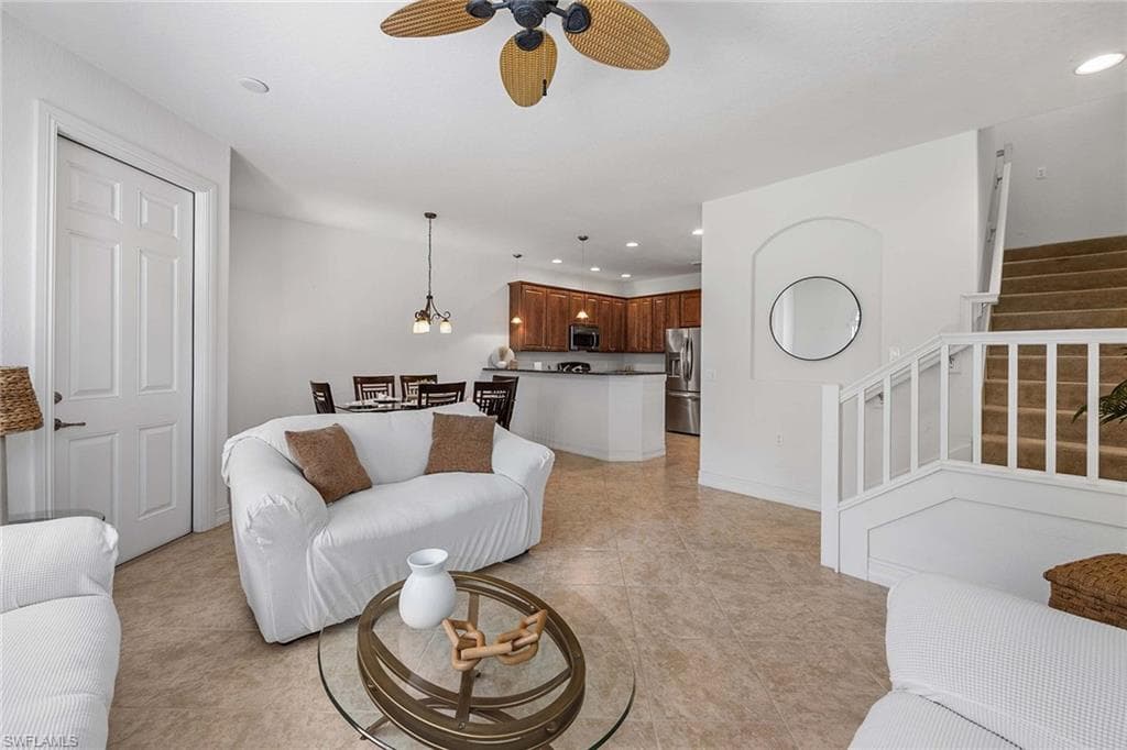9134 Chula Vista St 125, Naples, FL 34113-13