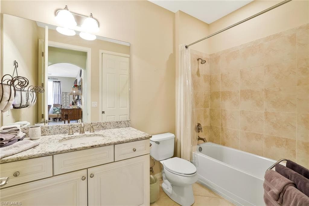 9054 Capistrano St N 4003, Naples, FL 34113-17