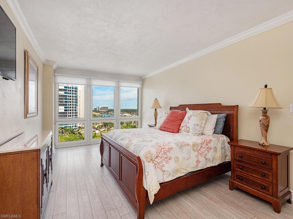 4031 Gulf Shore Blvd N Ph-2c, Naples, FL 34103-9