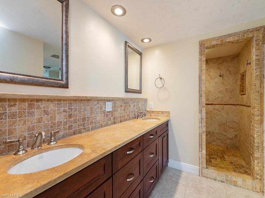 4031 Gulf Shore Blvd N Ph-2c, Naples, FL 34103-10