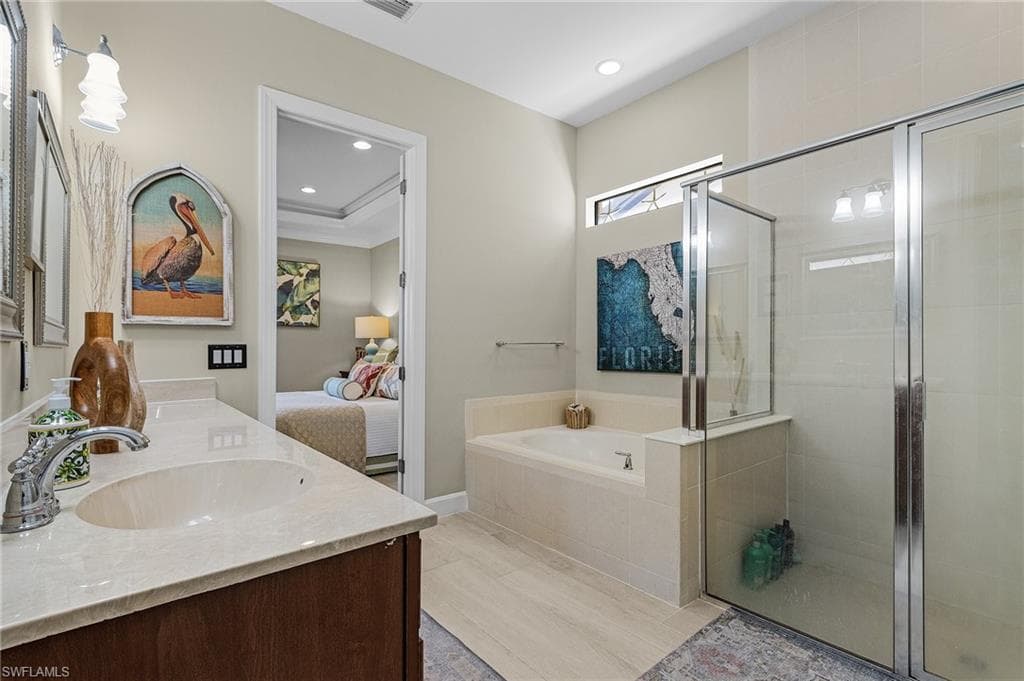 16213 Camden Lakes Cir, Naples, FL 34110-21