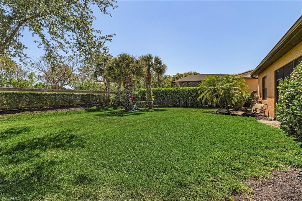 16213 Camden Lakes Cir, Naples, FL 34110-24