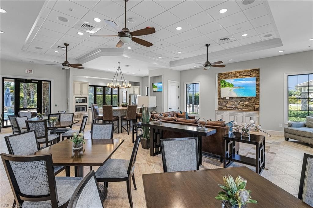 16213 Camden Lakes Cir, Naples, FL 34110-28