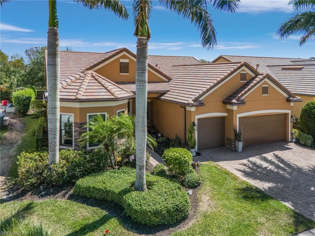 16213 Camden Lakes Cir, Naples, FL 34110-30