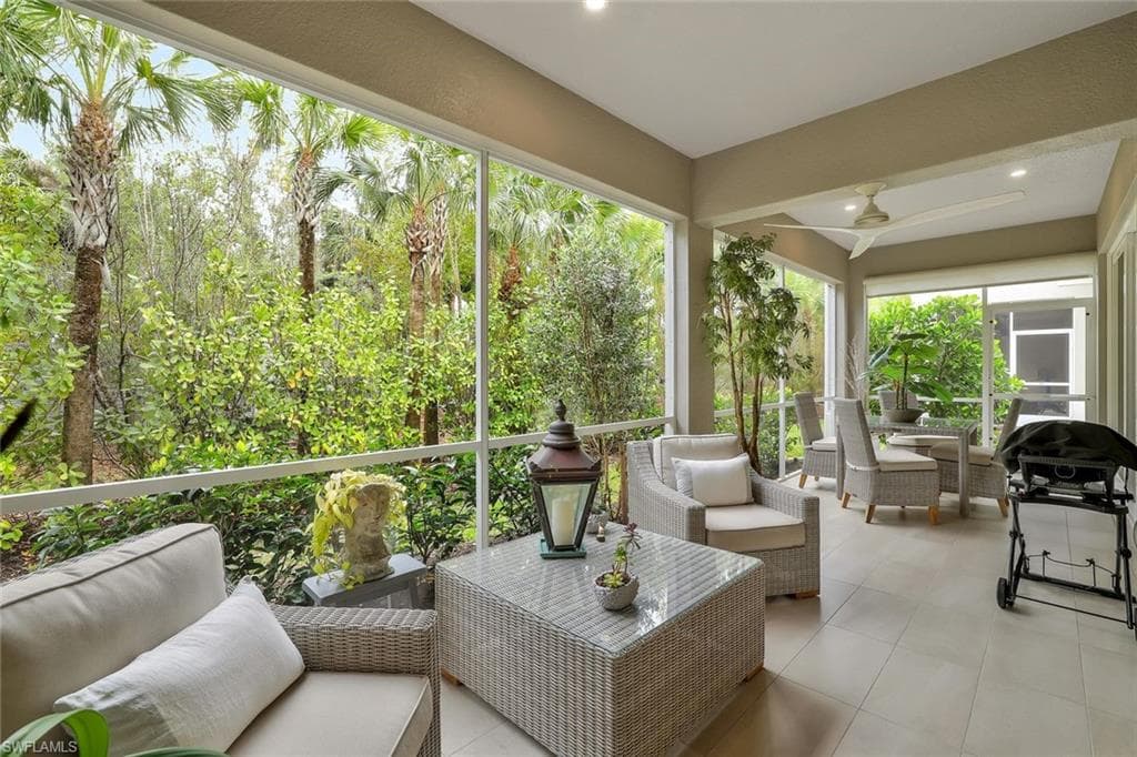 190 Indies Dr E 102, Naples, FL 34114-18