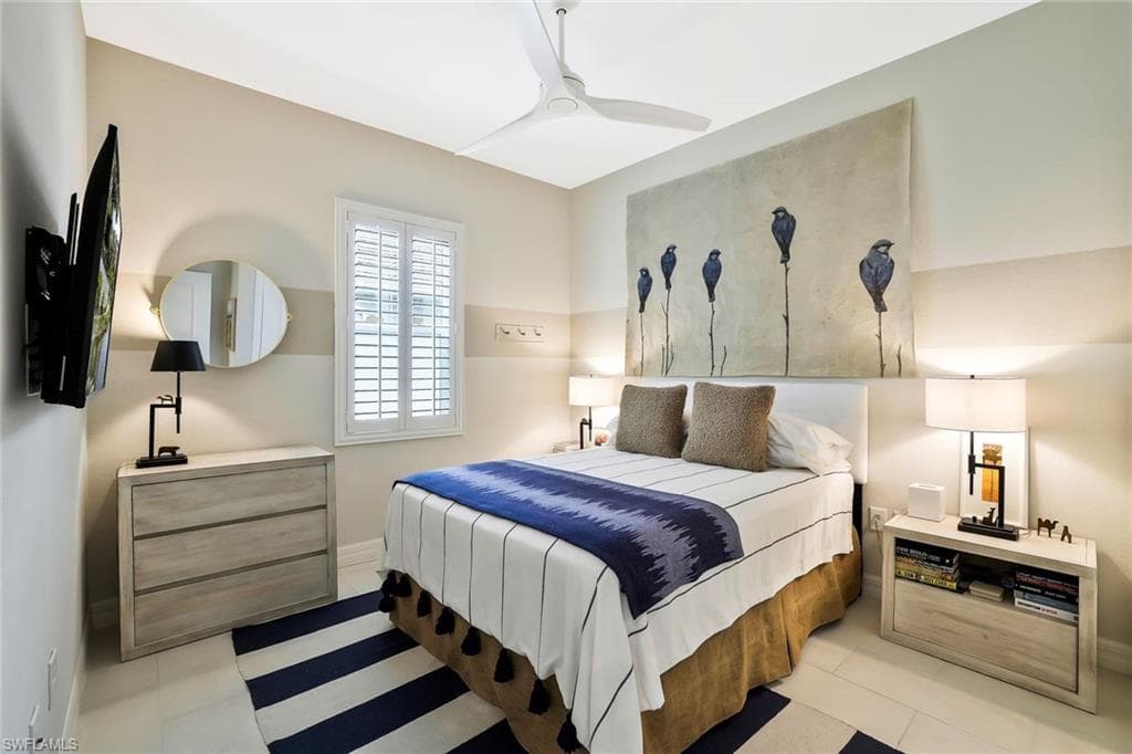 190 Indies Dr E 102, Naples, FL 34114-20