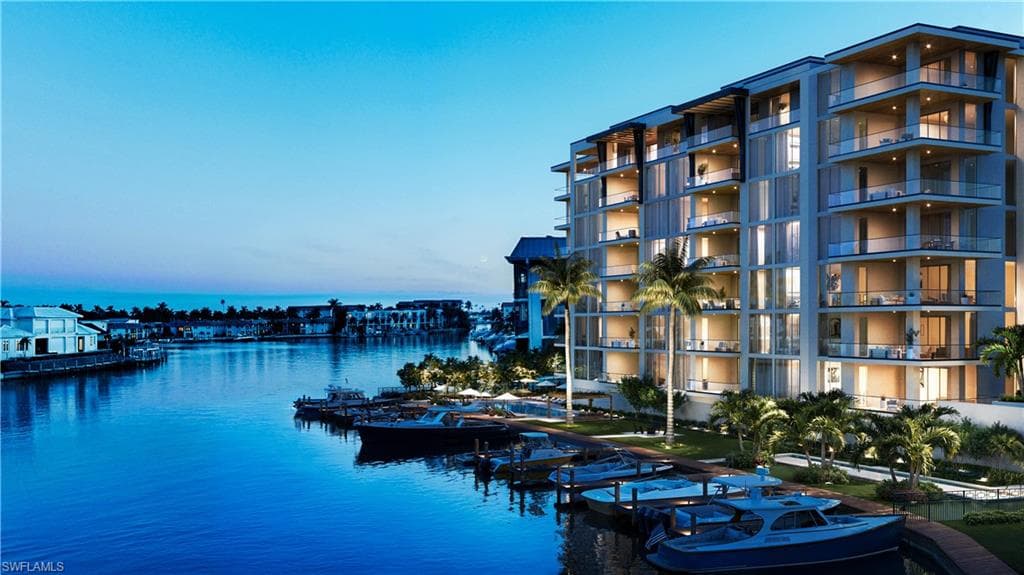 3300 Gulf Shore Blvd N 206, Naples, FL 34103-2