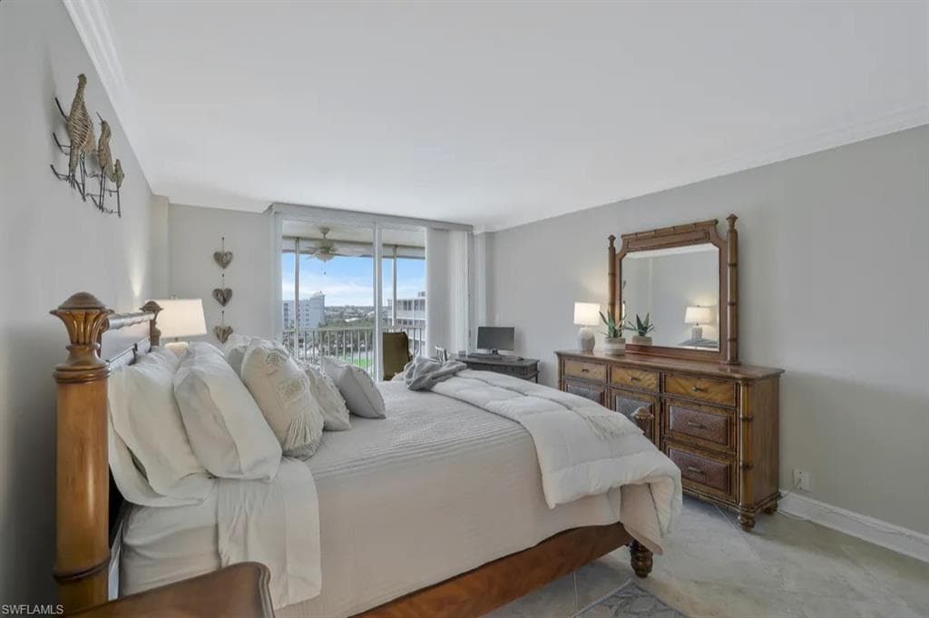 5 Bluebill Ave 812, Naples, FL 34108-11