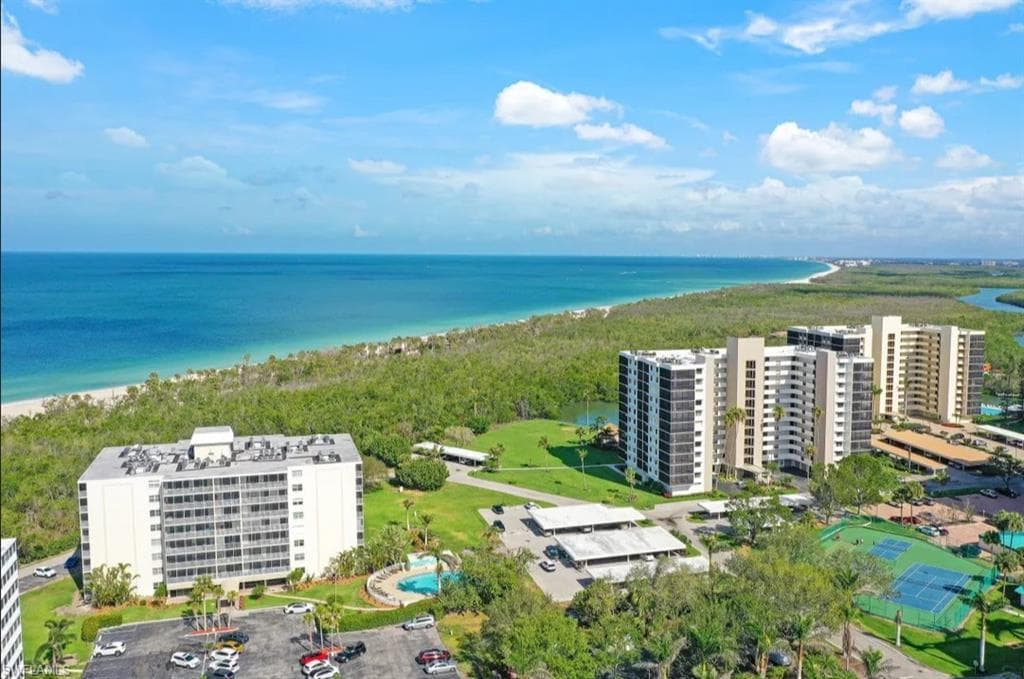 5 Bluebill Ave 812, Naples, FL 34108-28