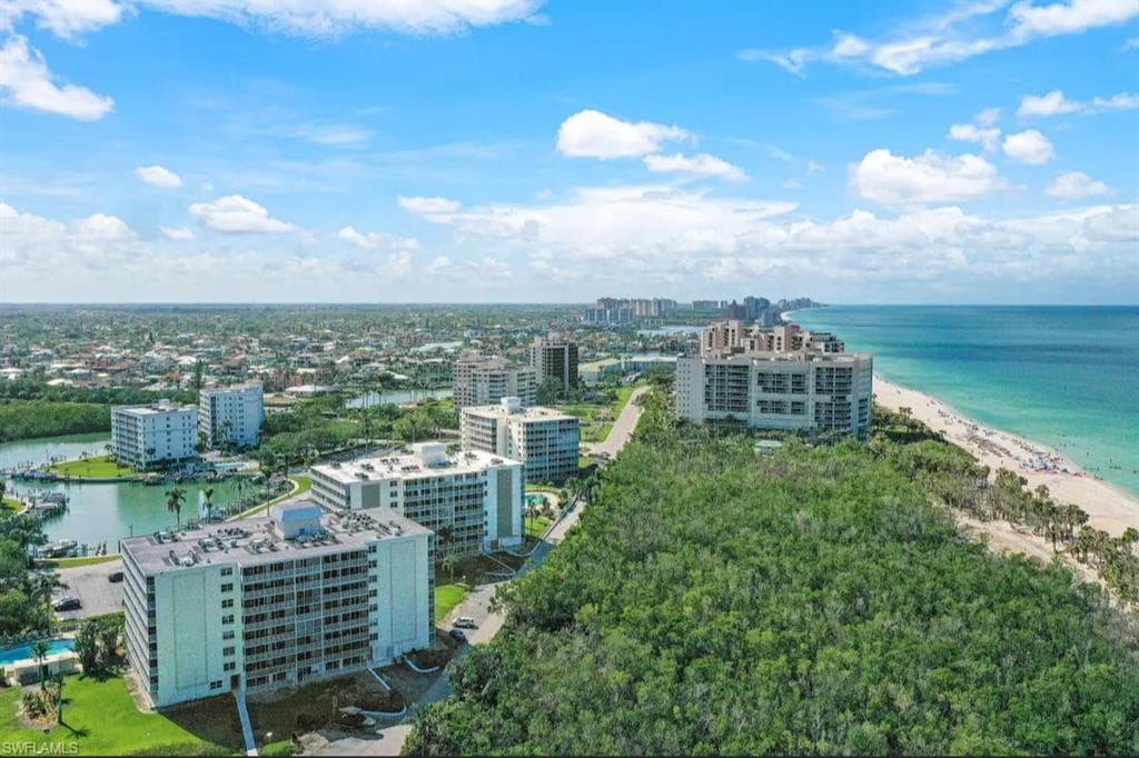 5 Bluebill Ave 812, Naples, FL 34108-31