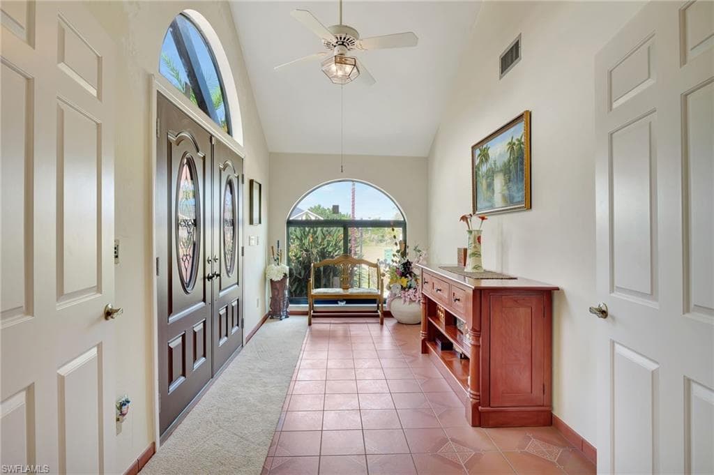 4607 5th Pl, Cape Coral, FL 33914-4