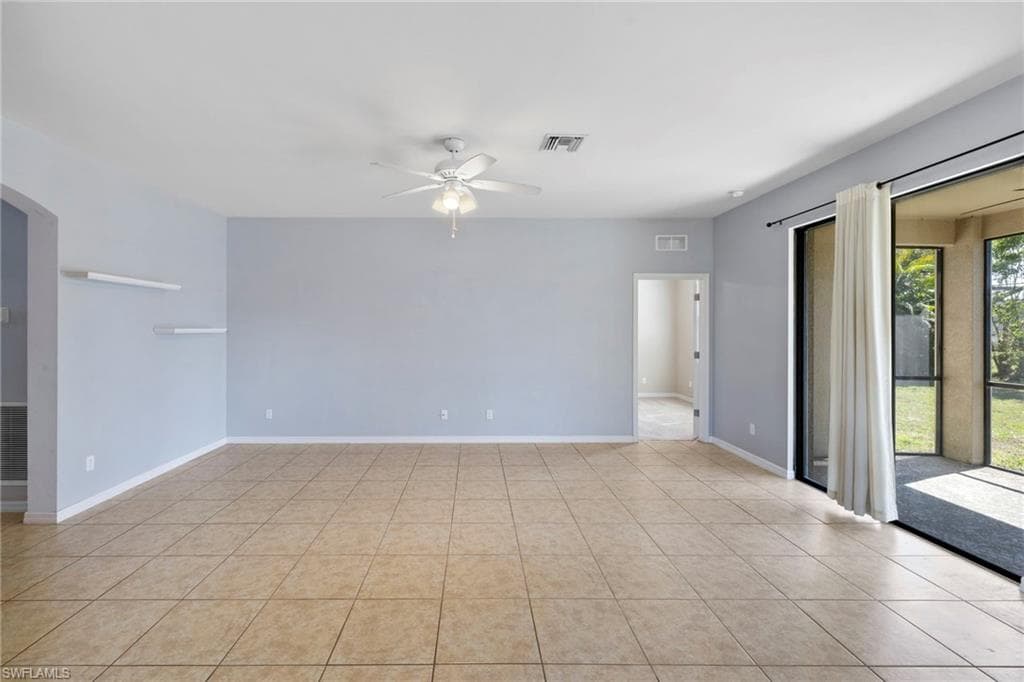 1322 22nd Ave, Cape Coral, FL 33991-11