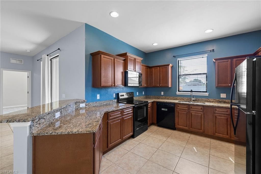1322 22nd Ave, Cape Coral, FL 33991-20